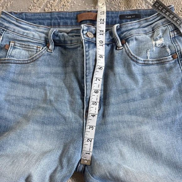 Judy Blue flare jeans Mid Rise Tummy Control distressed Denim Jeans 88594 32 - Picture 9 of 14